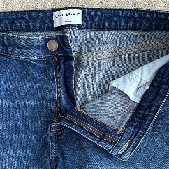 Lane Bryant Signature Fit Mid-Rise Boyfriend Jean Size 18 Classic Relaxed Fit - Picture 4 of 13